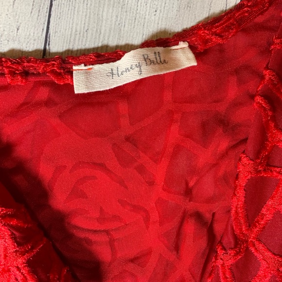 Red Rose Long Sleeved Boutique Romper! - Picture 4 of 6